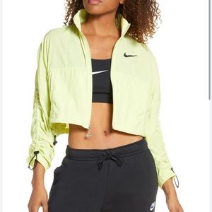 Nike Sportswear Swoosh Crop Jacket, Small